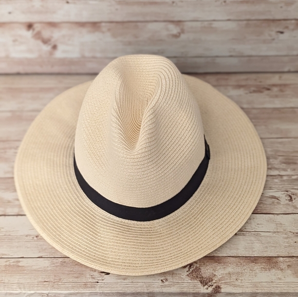 sunday Afternoons Accessories - Sunday Afternoons Packable Sunhat UPF 50+